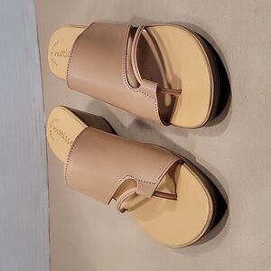 Matisse "Lucy" Cream Colored Wedge Sandals, Thong Toe, Size 9. Like New!